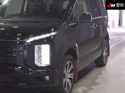 Mitsubishi Delica D:5 G Power - Package 4WD 2021