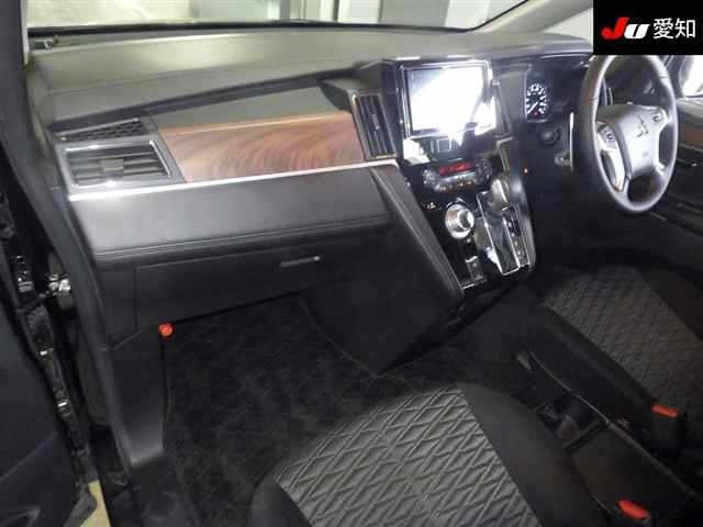 Mitsubishi Delica D:5 G Power - Package 4WD 2021