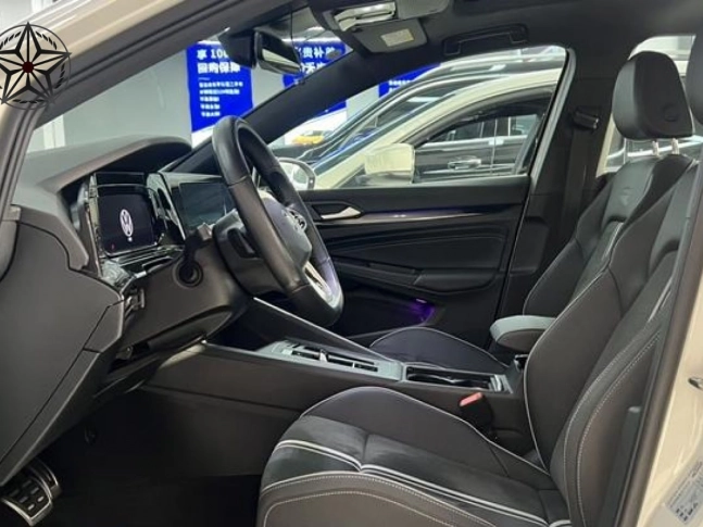 Volkswagen Golf R-Line 2021