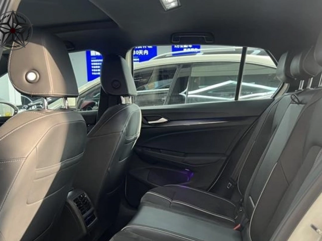 Volkswagen Golf R-Line 2021