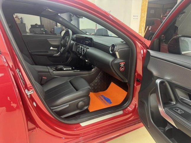 Mercedes-Benz A-CLASS A 180 L Sport Sedan (Restyling) 2021