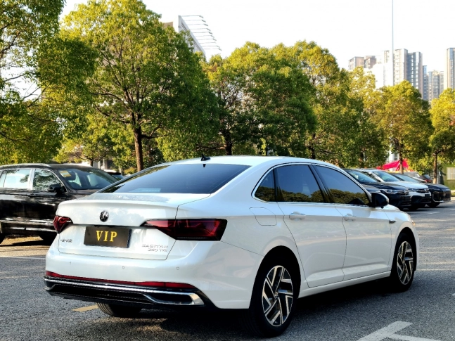 Volkswagen Sagitar 280TSI DSG Surpass Plus Edition 2022