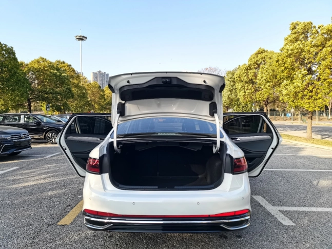 Volkswagen Sagitar 280TSI DSG Surpass Plus Edition 2022