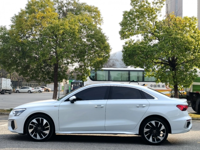 Audi A3L Limousine 35TFSI Trend Sport 2023