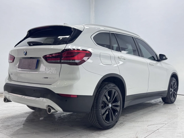 BMW X1 sDrive20Li 2021