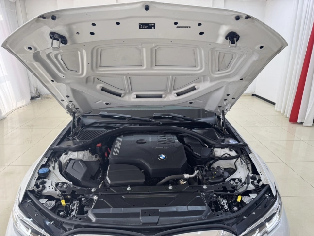 BMW 3-SERIES 320Li M Sport 2022