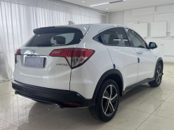 Honda Vezel 1.5L CVT Black Edition Pioneer 2021
