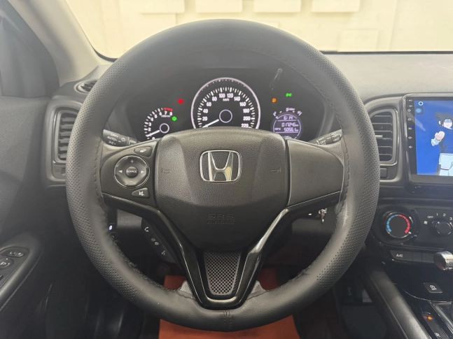 Honda Vezel 1.5L CVT Black Edition Pioneer 2021