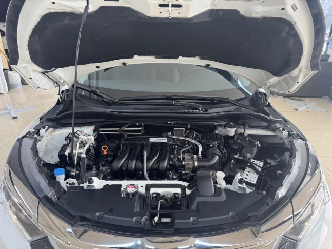 Honda Vezel 1.5L CVT Black Edition Pioneer 2021
