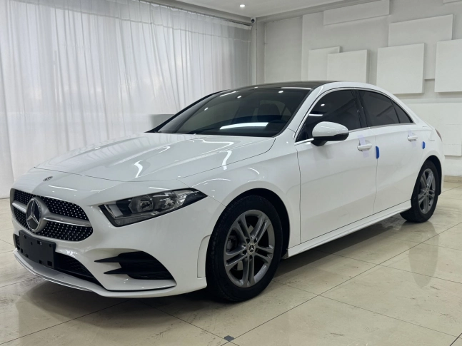 Mercedes-Benz A-CLASS A180L Sport Sedan 2022