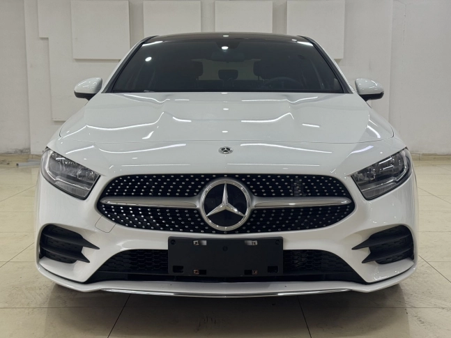Mercedes-Benz A-CLASS A180L Sport Sedan 2022