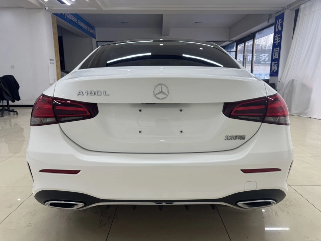 Mercedes-Benz A-CLASS A180L Sport Sedan 2022