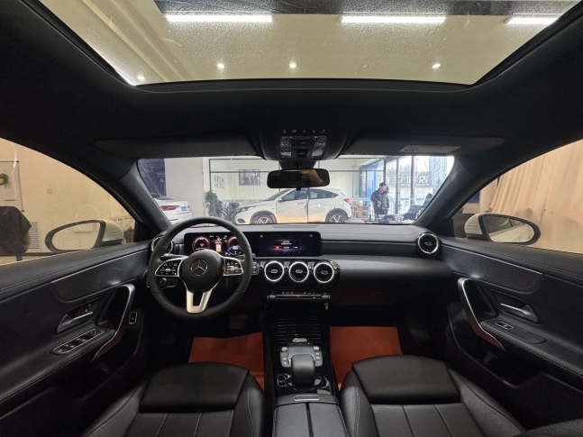 Mercedes-Benz A-CLASS A180L Sport Sedan 2022