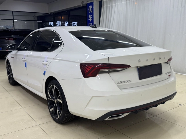 Skoda Octavia PRO 280 TSI DSG Premium Edition 2021