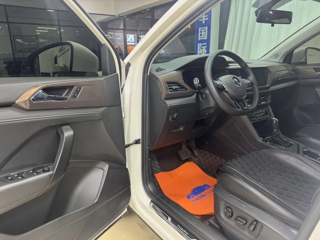 Volkswagen Tharu 280 TSI 2WD Luxury Edition 2022