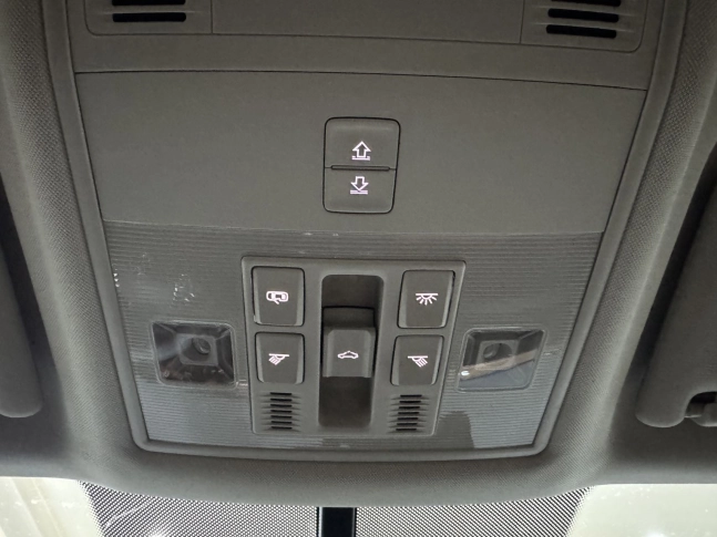 Volkswagen Tharu 280 TSI 2WD Luxury Edition 2022