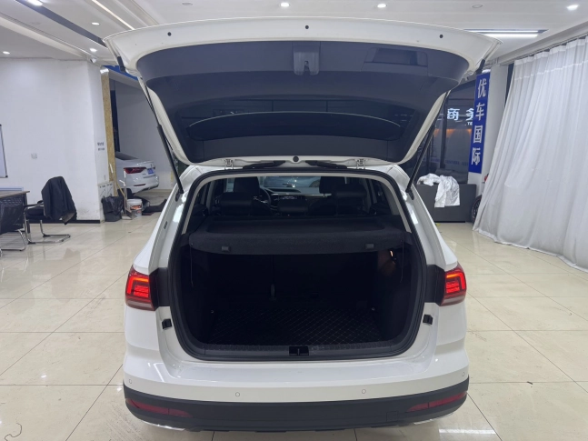 Volkswagen Tharu 280 TSI 2WD Luxury Edition 2022
