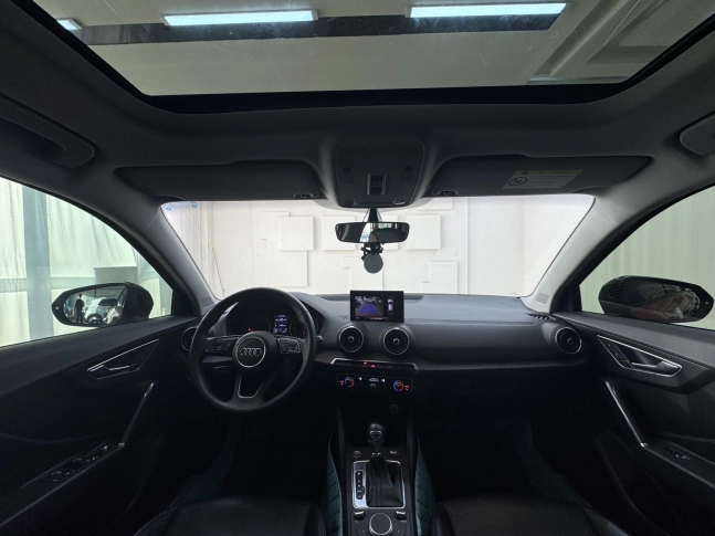 Audi Q2L 35 TFSI Sport Design 2021
