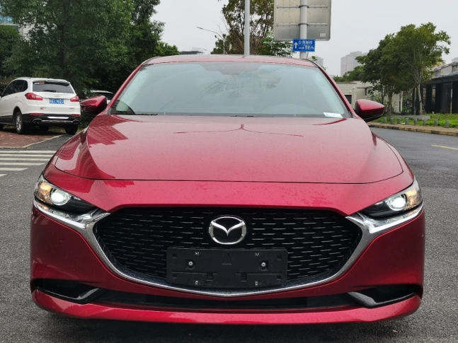 Mazda 3 2.0L Automatic Premium Luxury Edition 2022