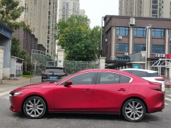 Mazda 3 2.0L Automatic Premium Luxury Edition 2022