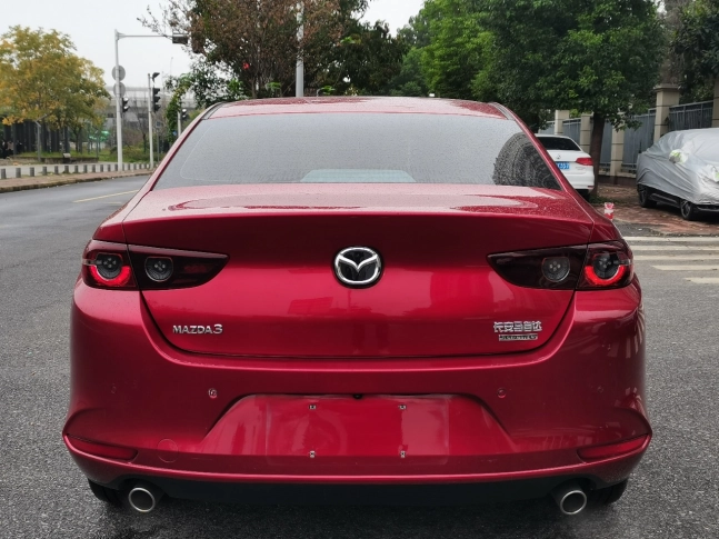Mazda 3 2.0L Automatic Premium Luxury Edition 2022