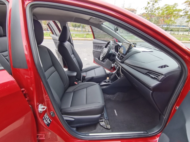Toyota Yaris L Yaris X 1.5L CVT Leading PLUS Edition 2022
