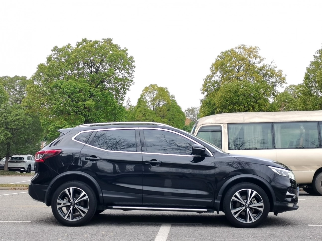 Nissan Qashqai 2.0L Luxury Edition 2022