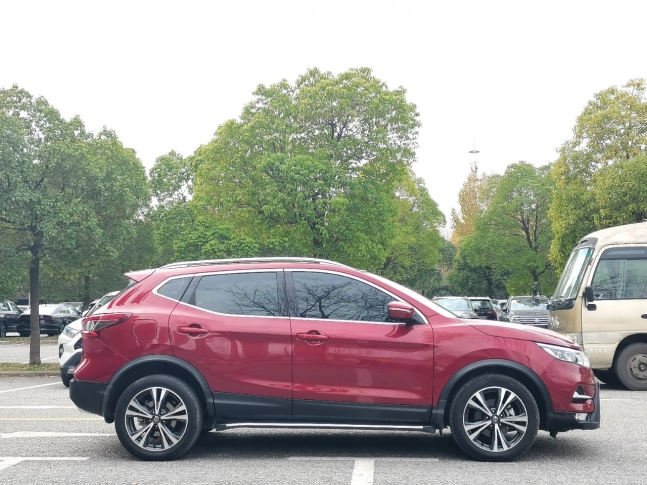 Nissan Qashqai 2.0L Luxury Edition 2022