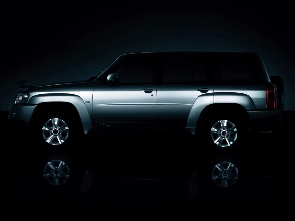 Nissan Safari
