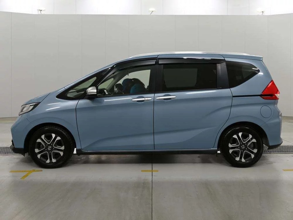 Honda Freed с аукциона Японии