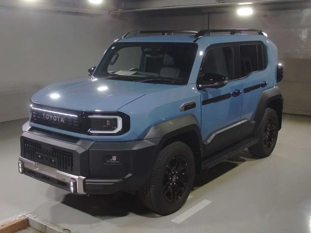 Toyota Land Cruiser FJ на японском аукционе